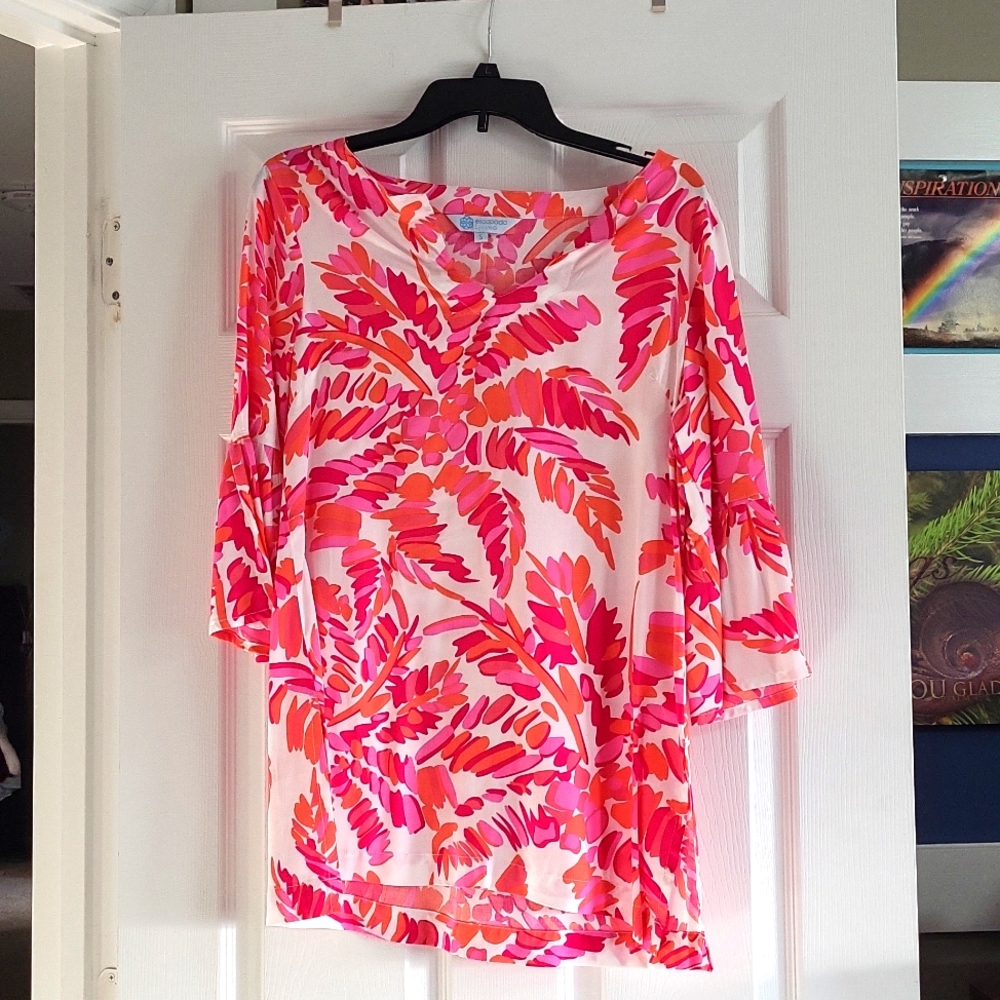 Size small summer shirt